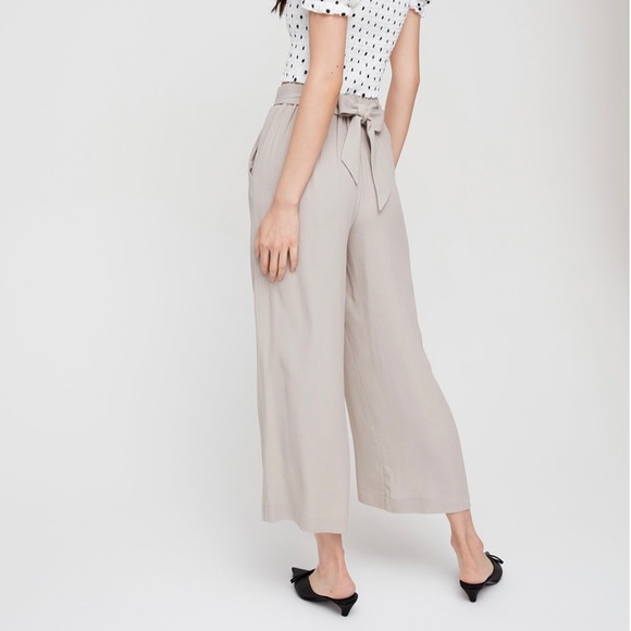 Aritzia Faun Pants Light Grey - Picture 2 of 3